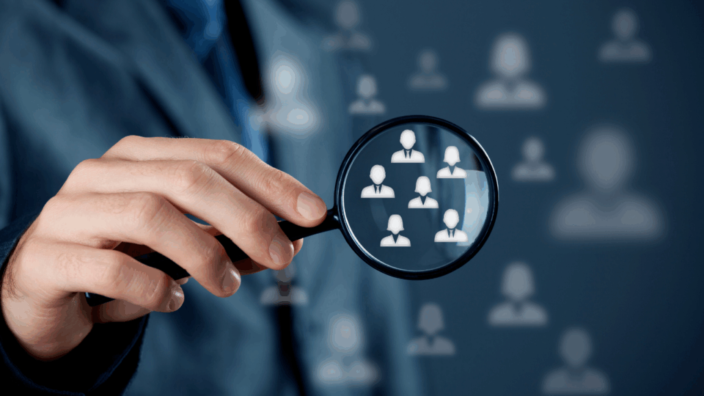 How to target fashion shoppers on instagram and convert them into loyal customers